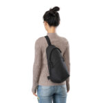 Sac bandoulière en rPET AWARE™ Renew – Image 5