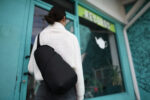 Sac bandoulière en rPET AWARE™ Renew – Image 8