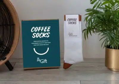 Chaussettes recyclées composées de grains de café à offrir en entreprise