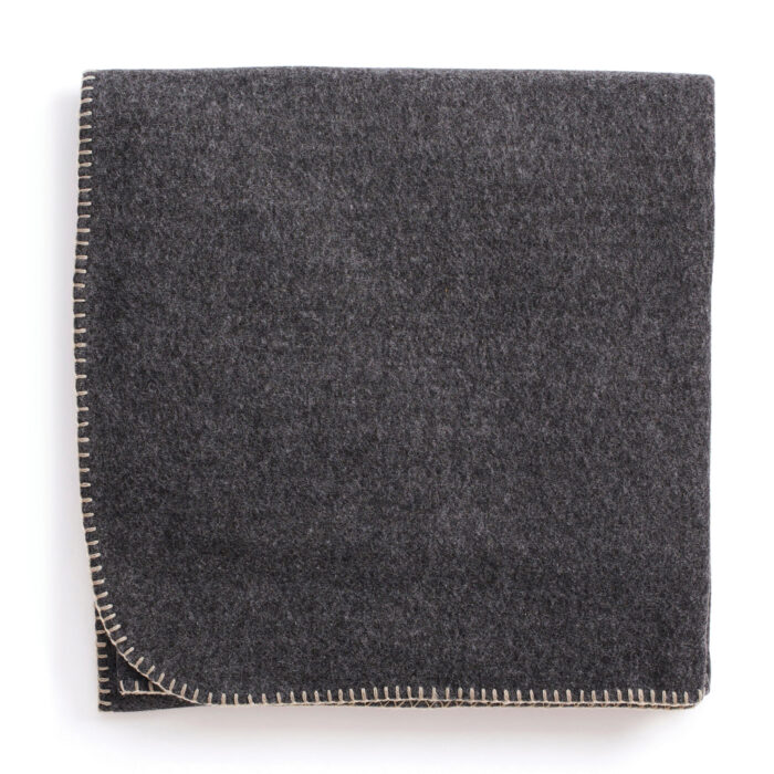 VINGA Couverture / Plaid en polyester recyclée Bilton – Image 5