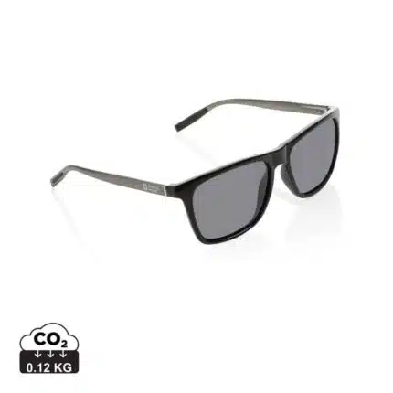 Lunettes à soleil durables couleur noir en rPCde la marque Swiss Peak