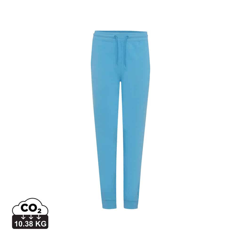 pantalons_unisexes_durables_iqoniq_50%_recyclé_et_50%_organique_tranquil_blue Pantalons unisexes durables couleur tranquil blue en 50% recyclé et 50% organiquede la marque iqoniq