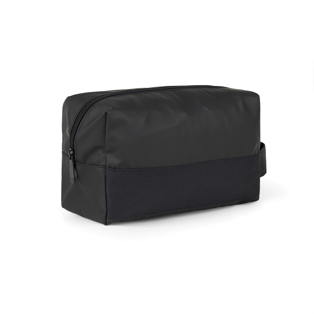 V7030101__B_2__8a64f86ee3de4f1f80f71a91b43c7fe7 VINGA Trousse de toilette en polyester recyclé GRS Livorno – Image 3