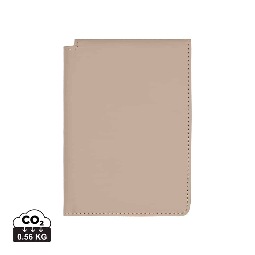 V8200119__S_0__f8dd28c1102e4fa7854aa0121be5d7af.jpg VINGA Baltimore Etui passeport anti-RFID en PU recyclé RCS – Image 7