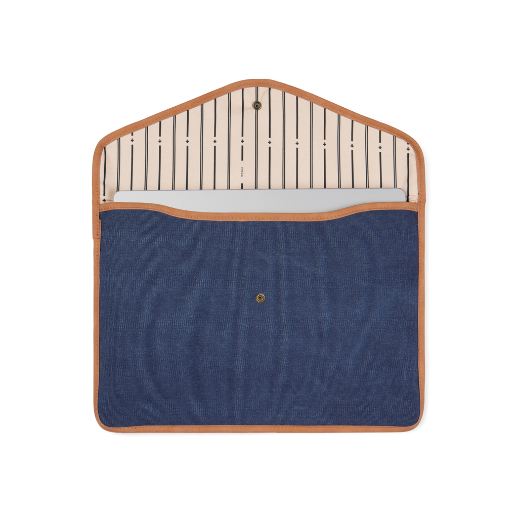 V7880325__B_2__8b70a5741a0047b6ba5c1c71674d305d VINGA Bosler Housse ordinateur 14" en toile recyclée GRS – Image 12