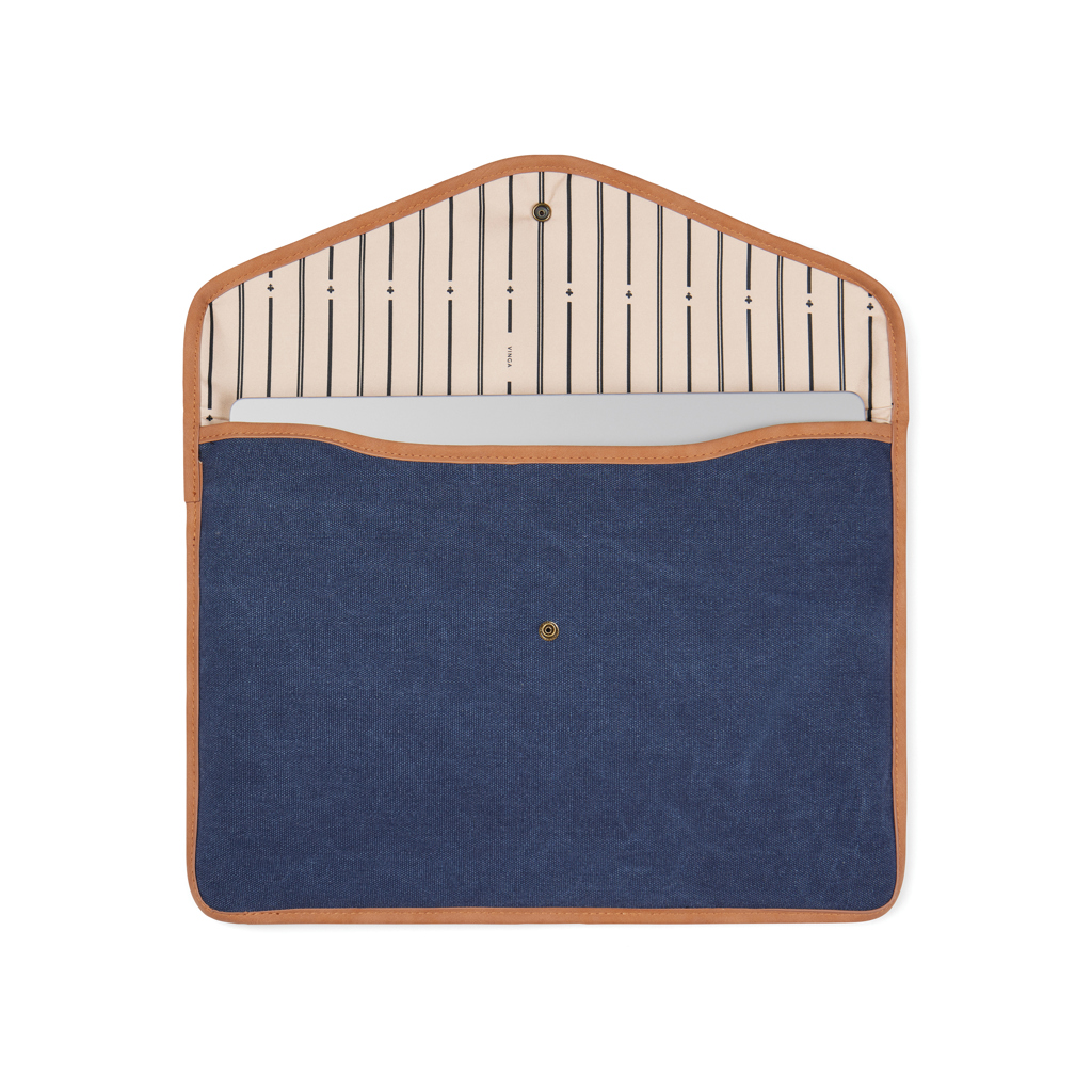 V7880425__B_2__f7760bdc1121483ba1591c483bafb248 VINGA Pochette ordinateur 16" en toile recyclée GRS Bosler – Image 12