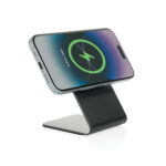 Terra aluminium 15W magnetic wireless charging phone stand - Image 3
