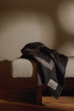 VINGA Monogram GRS blanket - Image 6
